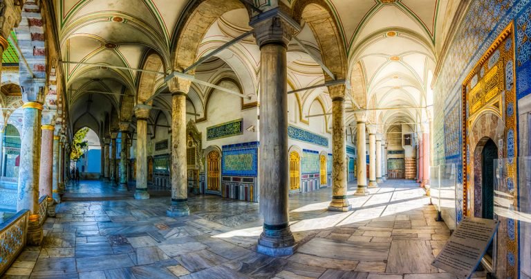 Die Geschichte des Topkapi Palastes Kurzübersicht 2024